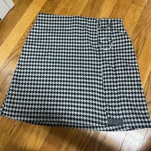 BCX skirt size M